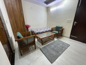 1 BHK Builder Floor For Rent in Sector 31