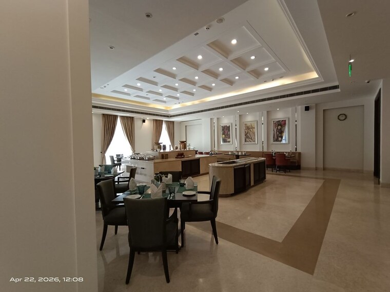Team Area, dlf-central-square 3.5 Bedroom 1880 Sq.Ft. Apartment In North Mullanpur Chandigarh 10655818