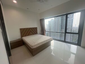 Room in 3 BHK Apartment at Lodha World View, Worli – for Rent