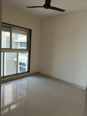 Room in 2 BHK Apartment at Bhatta Chawl, Worli – for Rent