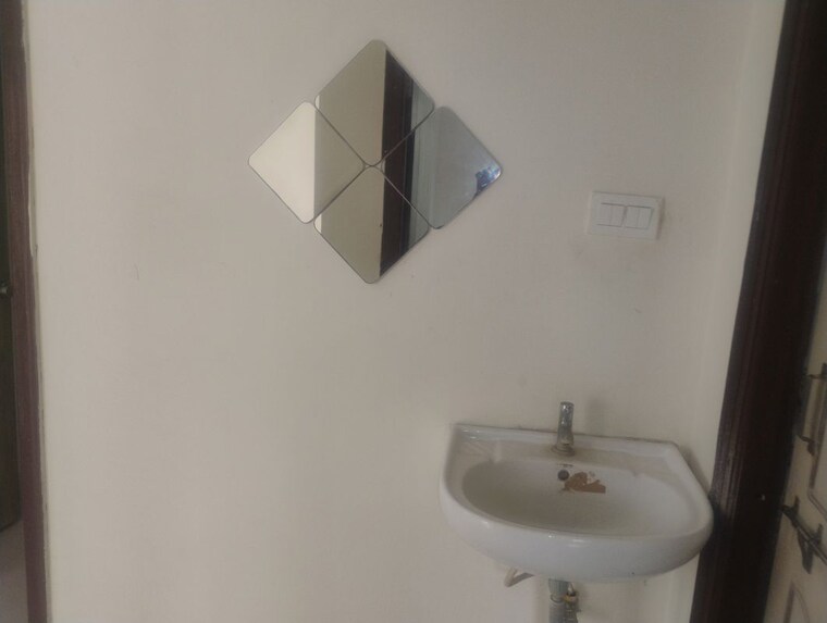 Bathroom, shree-nilayam-manikonda 2 Bedroom 1200 Sq.Ft. Apartment In Manikonda Hyderabad 10655857