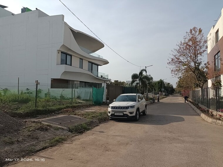  Parking, gmada-eco-city 2 Bedroom 200 Sq.Yd. Independent House In North Mullanpur Chandigarh 10655891