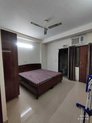 Bedroom in 2 BHK Builder Floor at Sector 57 – for Rent