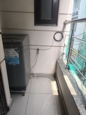 Furnished Amenities in 2 BHK Builder Floor at Sector 7 Dwarka – for Rent