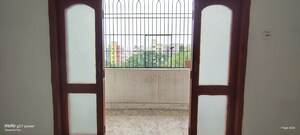 Room in 3 BHK Apartment at Mogra – for Rent
