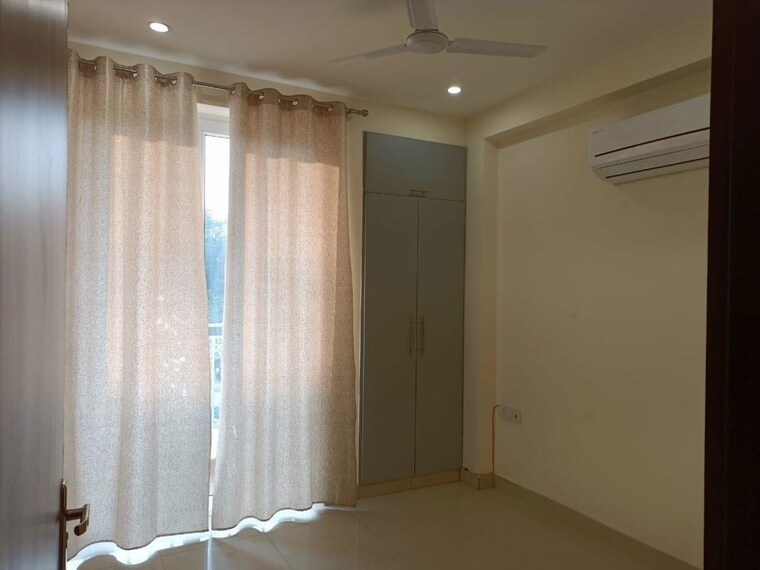 Room, sector 56 1 Bedroom 700 Sq.Ft. Builder Floor In Sector 56 Gurgaon 10655939