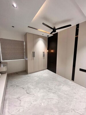Room in 2.5 BHK Apartment at Riddhi Taranto, Patighanpur – for Sale