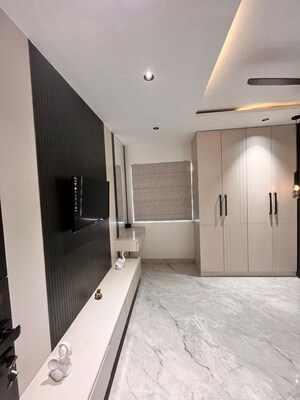 Room in 2.5 BHK Apartment at Riddhi Taranto, Patighanpur – for Sale