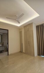 4 BHK +  135 Sq.Mt. Independent House in RWA Apartments Sector 40