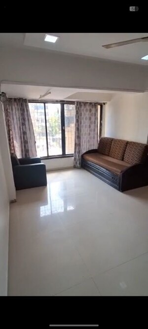 2 BHK Apartment For Rent in Neel Sagar Vile Parle West, Vile Parle West