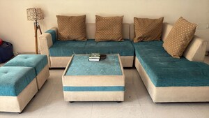 Bedroom in 2 BHK Apartment at Arun Vihar Sector 37, Sector 37 – for Rent