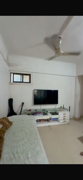 2 BHK +Apartment For Rent in Chanchal Kalyan Complex in Yari Road, Mumbai