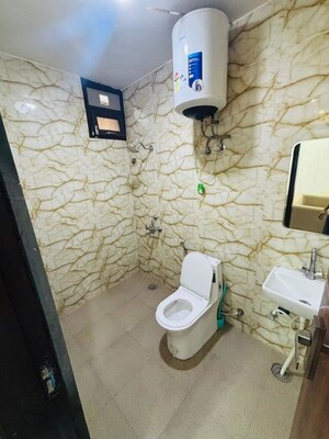 Bathroom in 1 RK Builder Floor at Sector 57 – for Rent