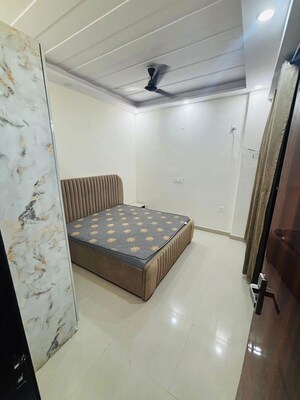 Team Area in 1 RK Builder Floor at Sector 57 – for Rent
