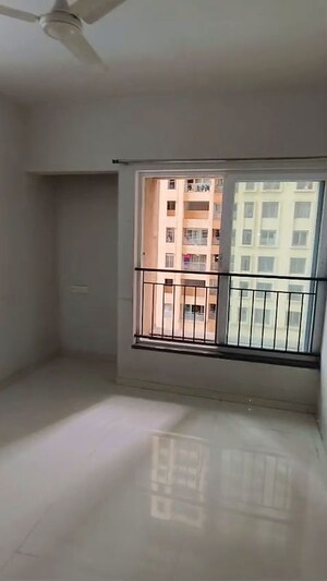 Room in 2 BHK Apartment at Rustomjee Urbania Azziano, Thane West – for Sale