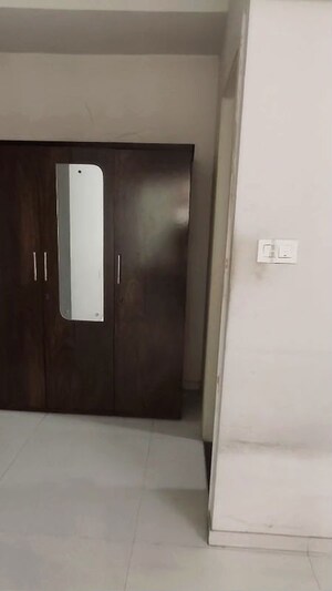 Room in 2 BHK Apartment at Rustomjee Urbania Azziano, Thane West – for Sale