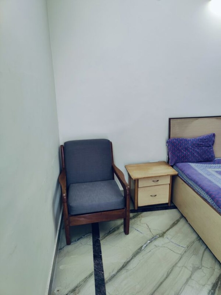 Bedroom, kirtiman-plaza 2 Bedroom 1550 Sq.Ft. Independent House In Sector 30 Noida 10656029