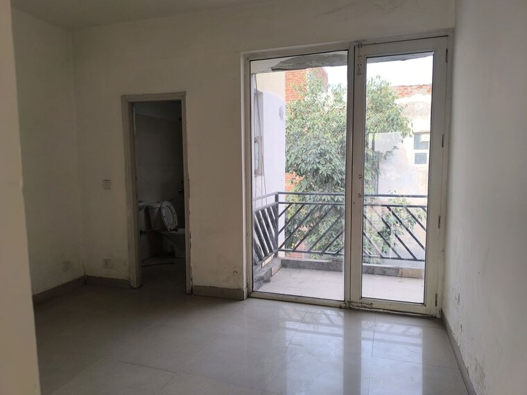Room, puri-vip-floors 3 Bedroom 300 Sq.Yd. Apartment In Sector 81 Faridabad 10656088
