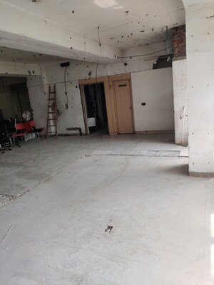 Room in  Office Space at Yusuf Sarai – for Rent