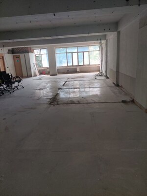 Room in  Office Space at Yusuf Sarai – for Rent