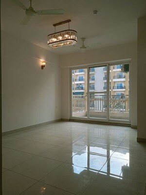 Room in 3 BHK Apartment at ABA Ivy County, Sector 75 – for Rent