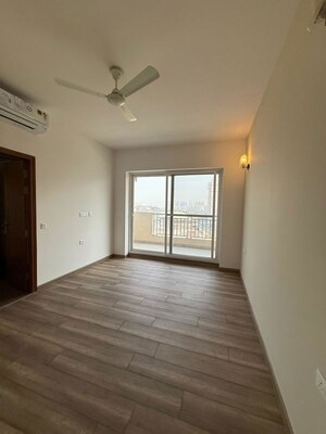 Room in 3 BHK Apartment at ABA Ivy County, Sector 75 – for Rent