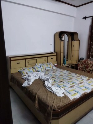Bedroom in 2 BHK Apartment at Windsor and Nova Society, Ahinsa Khand 2 – for Rent