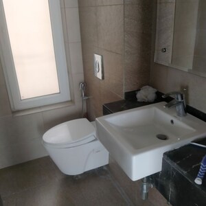 Bathroom in 3 BHK Apartment at Mahindra Luminare, Sector 59 – for Rent