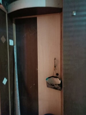 Master Bedroom in 2.5 BHK Apartment at Vimla Plaza, Ghansoli – for Rent