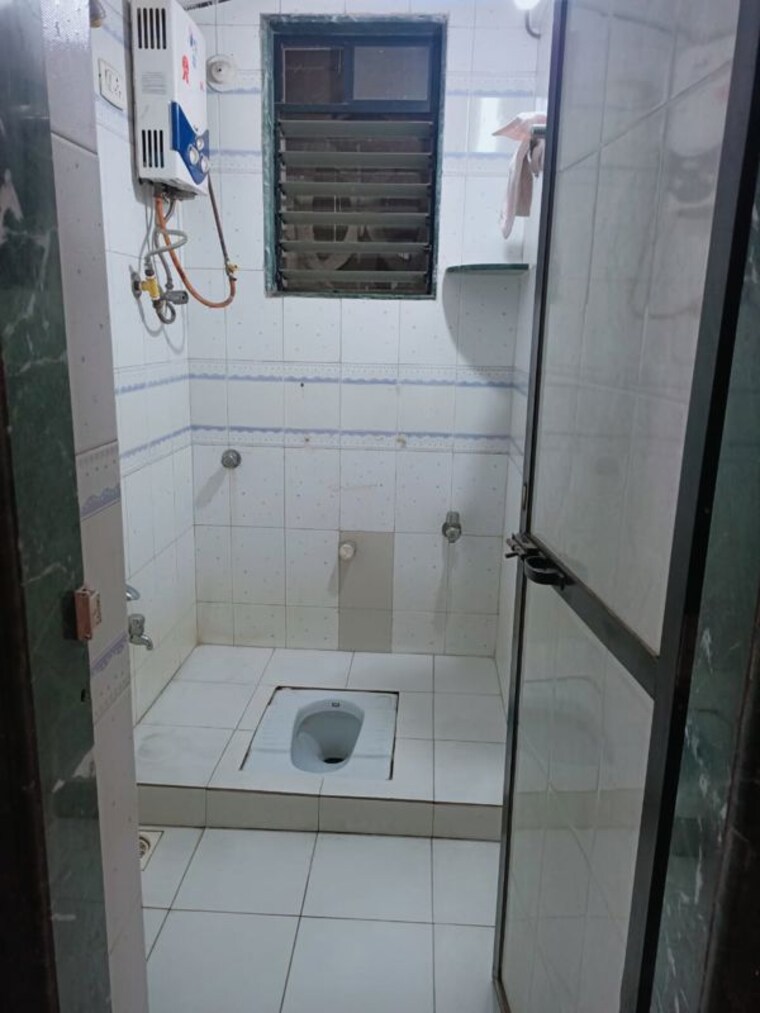 Bathroom, vimla-plaza 2.5 Bedroom 1400 Sq.Ft. Apartment In Ghansoli Navi Mumbai 10656156