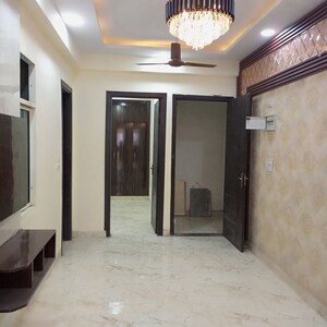 Room in 3 BHK Builder Floor at SRS Apartments, Sector 73 – for Sale