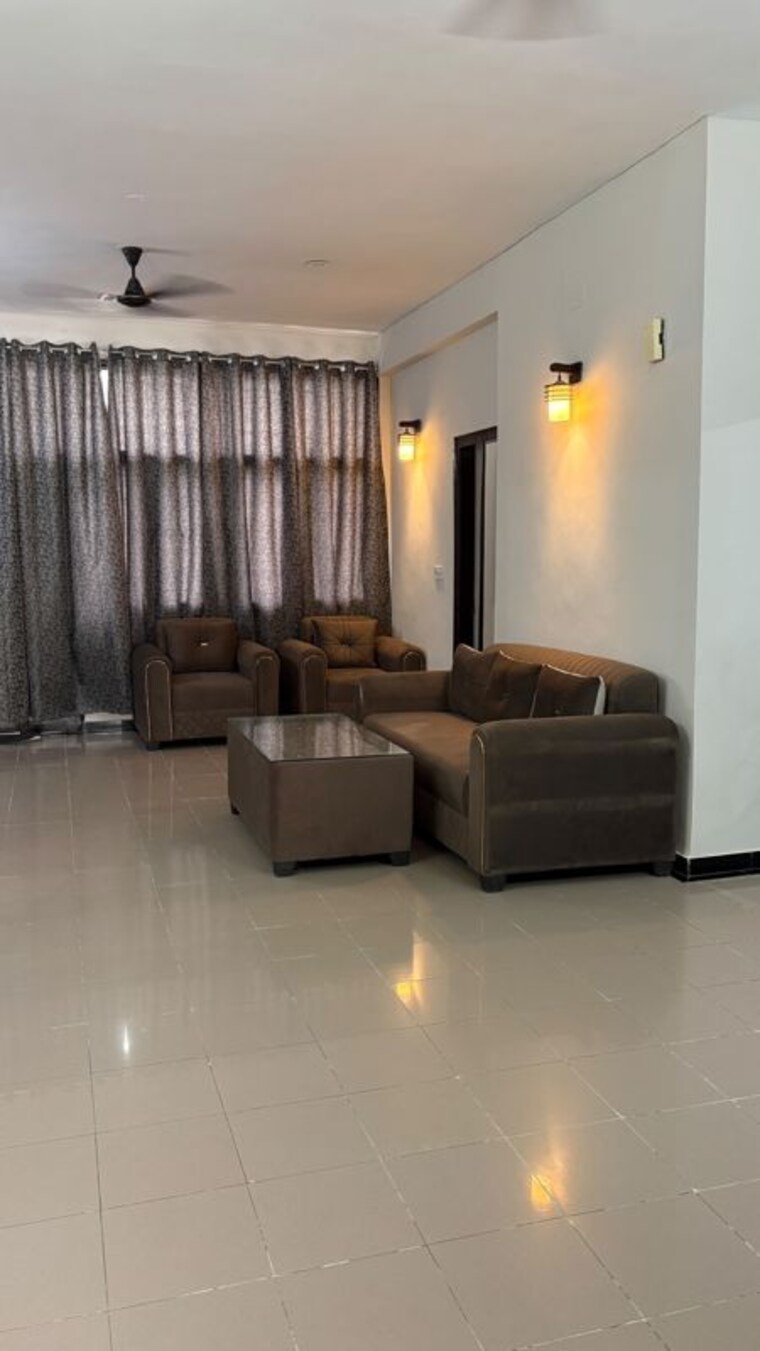Living Room, sector 57 4 Bedroom 300 Sq.Yd. Builder Floor In Sector 57 Gurgaon 10656172