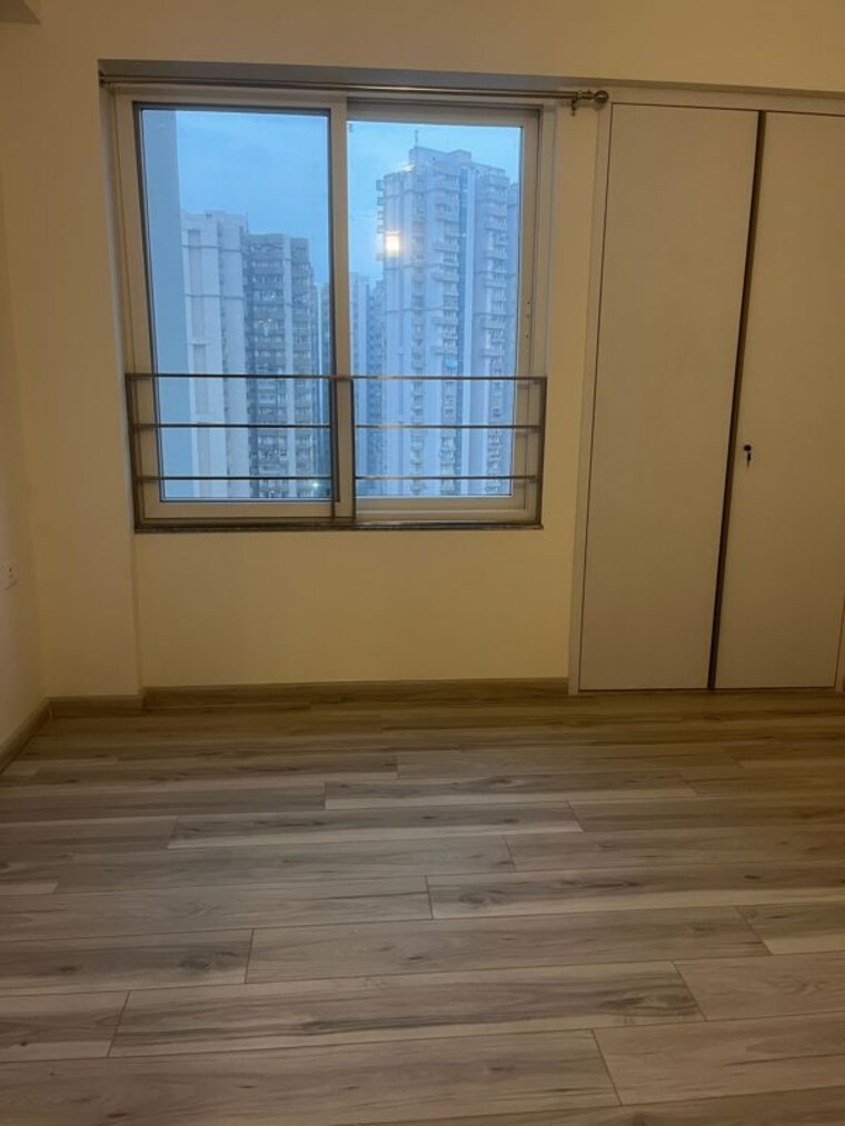 Room, aba-ivy-county 3.5 Bedroom 2124 Sq.Ft. Apartment In Sector 75 Noida 10656136
