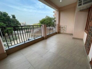 Balcony in 1 BHK Builder Floor at Sector 47 – for Rent