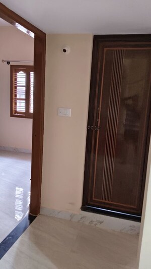 Building Lobby in 2 BHK Independent House at Vasavi Homes Bommasandra, Bommasandra – for Rent