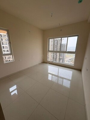 Room in 1 BHK Apartment at Godrej Meadows, Mahalunge – for Sale
