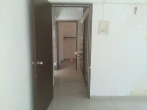 2 BHK Apartment – Entrance View at Ashish CHS Andheri, Andheri West - for Sale