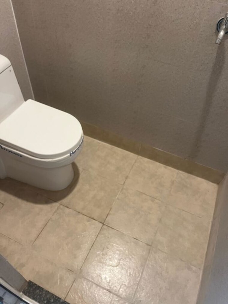 Bathroom, aba-ivy-county 3.5 Bedroom 2124 Sq.Ft. Apartment In Sector 75 Noida 10656185