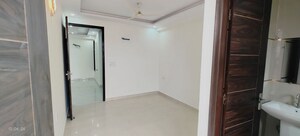 Room in 2 BHK Builder Floor at Chattarpur – for Rent