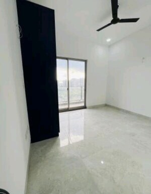 Room in 3 BHK Apartment at Shalimar One World Belvedere Court 3, Gomti Nagar – for Rent