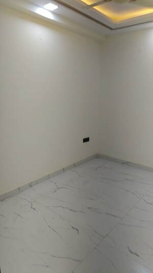 3 BHK Builder Floor For Rent in Chattarpur