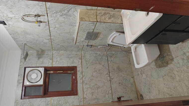 Bathroom, chattarpur 3 Bedroom 1000 Sq.Ft. Builder Floor In Chattarpur Delhi 10656264