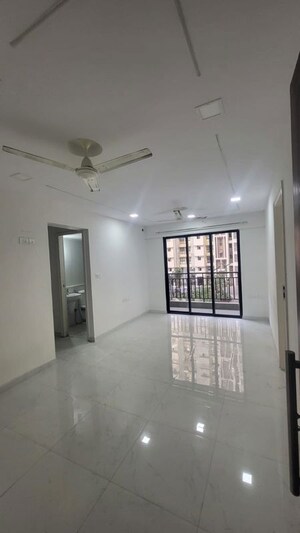 1 BHK Apartment For Rent in Runwal Gardens, Dombivli East
