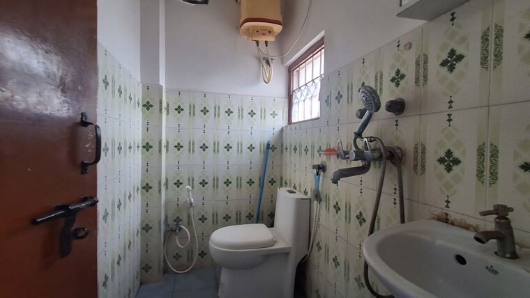 Attached Bathroom, sai-leela-enclave 2.5 Bedroom 1250 Sq.Ft. Apartment In Kapra Hyderabad 10656252