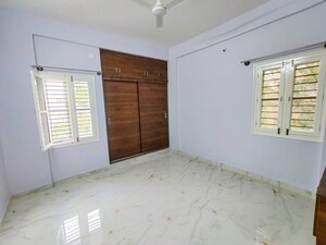 Room in 2 BHK Builder Floor at Hsr Layout – for Rent