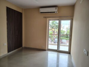 Room in 3 BHK Apartment at Spaze Privvy The Address, Sector 93 – for Sale