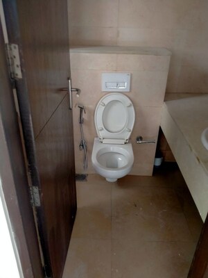 Bathroom in 4 BHK Apartment at Bestech Park View Spa, Sector 47 – for Sale