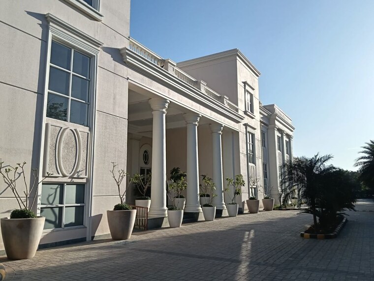 Exterior View, dlf-central-square 6+ Bedroom 350 Sq.Yd. Independent House In North Mullanpur Chandigarh 10656257