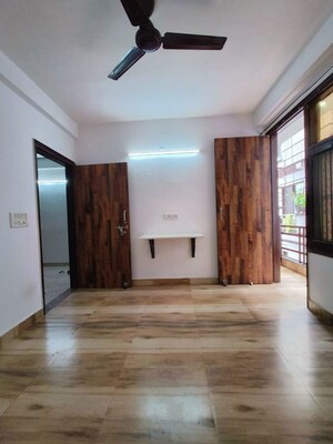 1 BHK Builder Floor For Rent in Saket