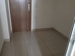 Room in 4 BHK Apartment at ABA Ivy County, Sector 75 – for Rent